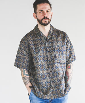 L/R CIRCLE BATIK PATTERN / OPEN COLLAR SHIRT
