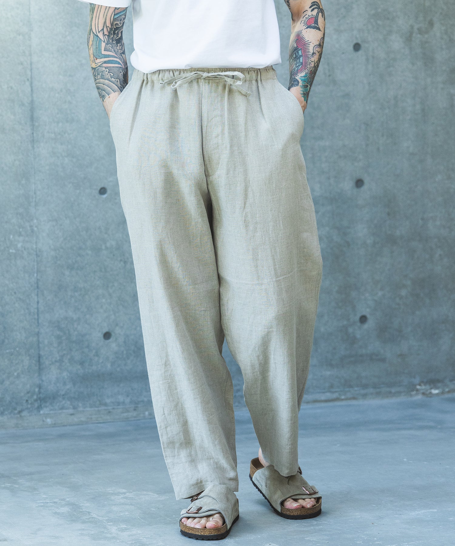 SOFT FINISH LINEN / DRAWSTRING TAPERED PANTS / M261110 – MR.OLIVE