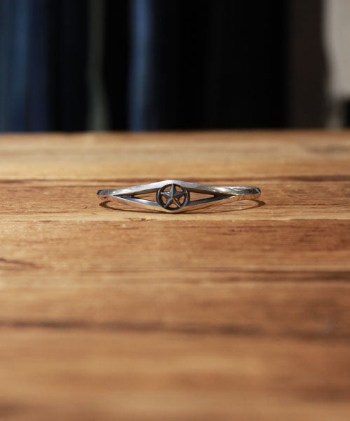 Triangle Wire Star Bangle -Narrow-