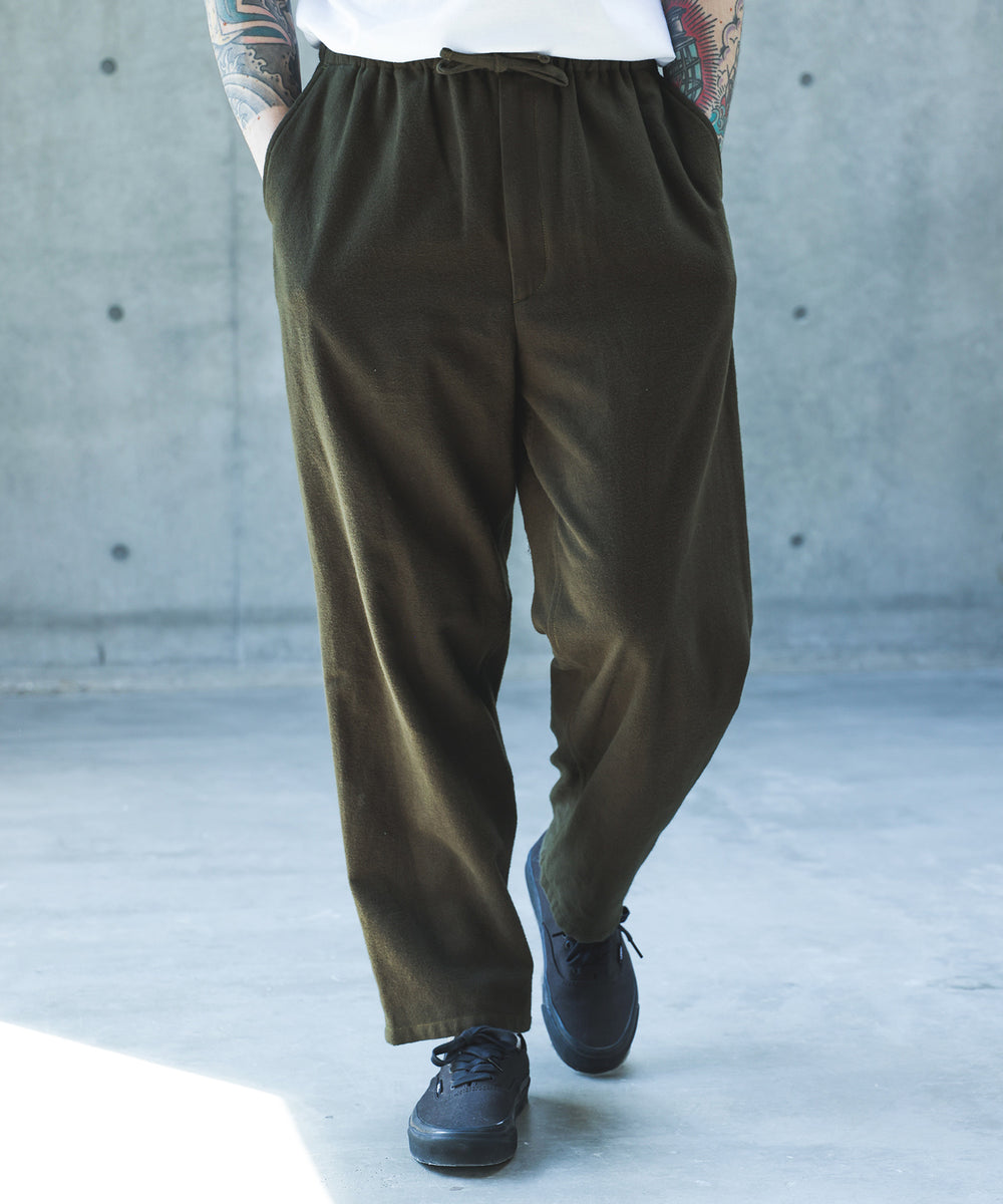 【予約商品】AIRY BRUSHED SATIN / DRAWSTRING TAPERED PANTS /M263129