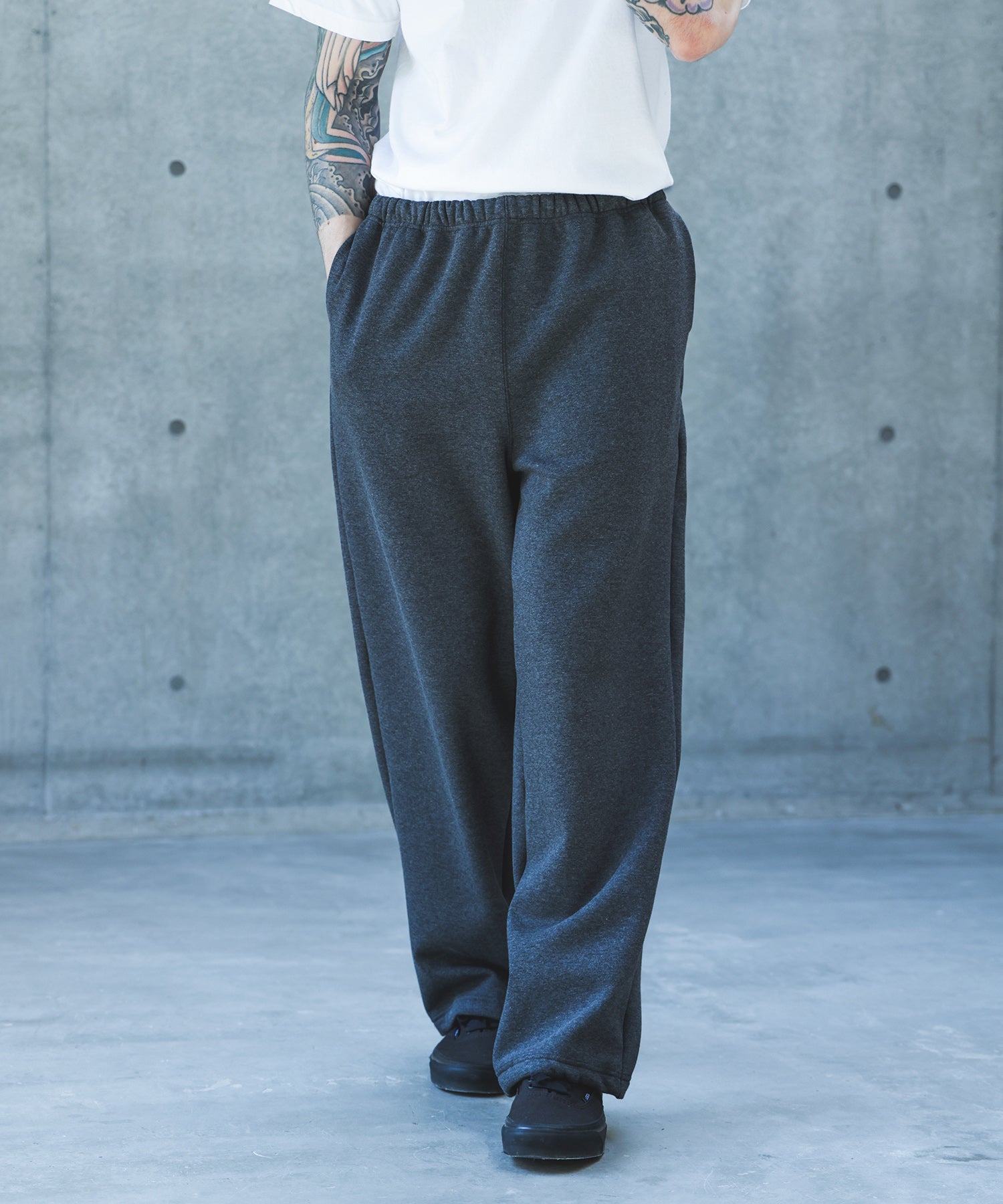 【予約商品】SUPER HEAT JERSEY / WIDE STRAIGHT EASY KNIT PANTS /M263137