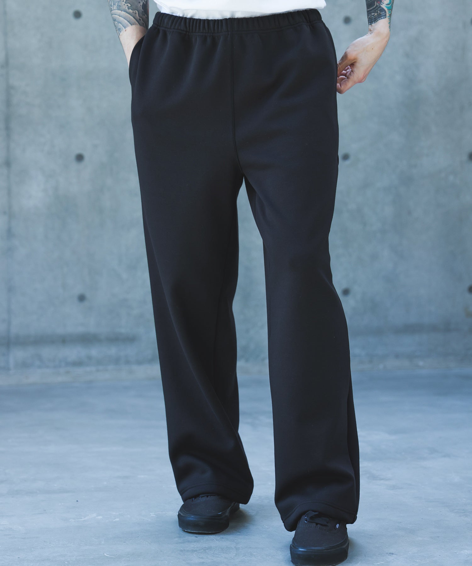 【予約商品】SUPER HEAT JERSEY / WIDE STRAIGHT EASY KNIT PANTS /M263137