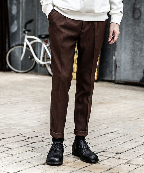MR.OLIVE / RETRO POLYESTER TWILL / ONE PLEATS STA-PREST TAPERED PANTS