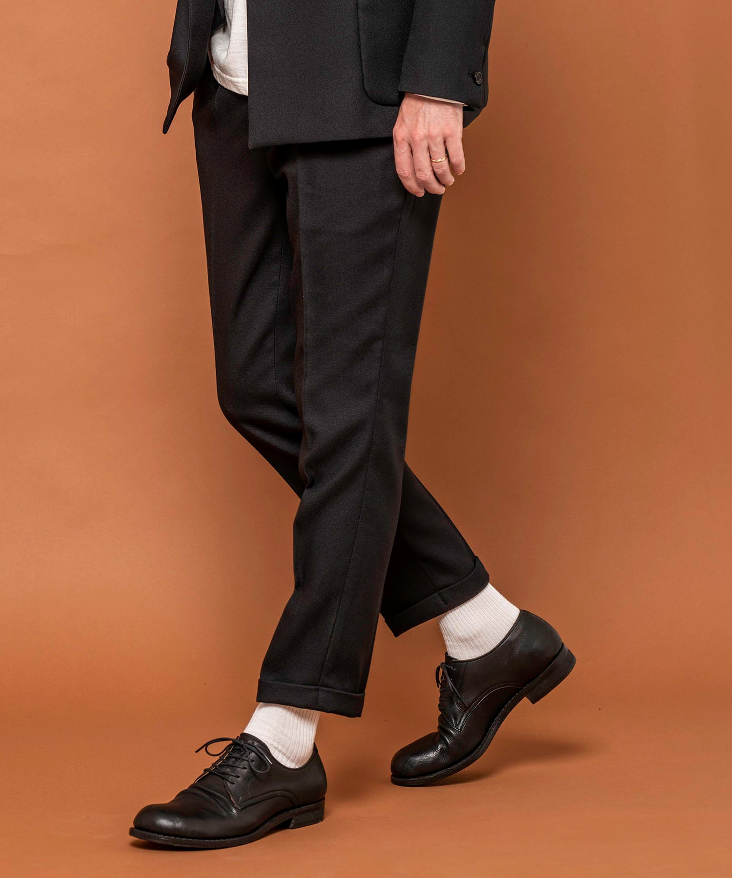 MR.OLIVE / RETRO POLYESTER TWILL / ONE PLEATS STA-PREST TAPERED