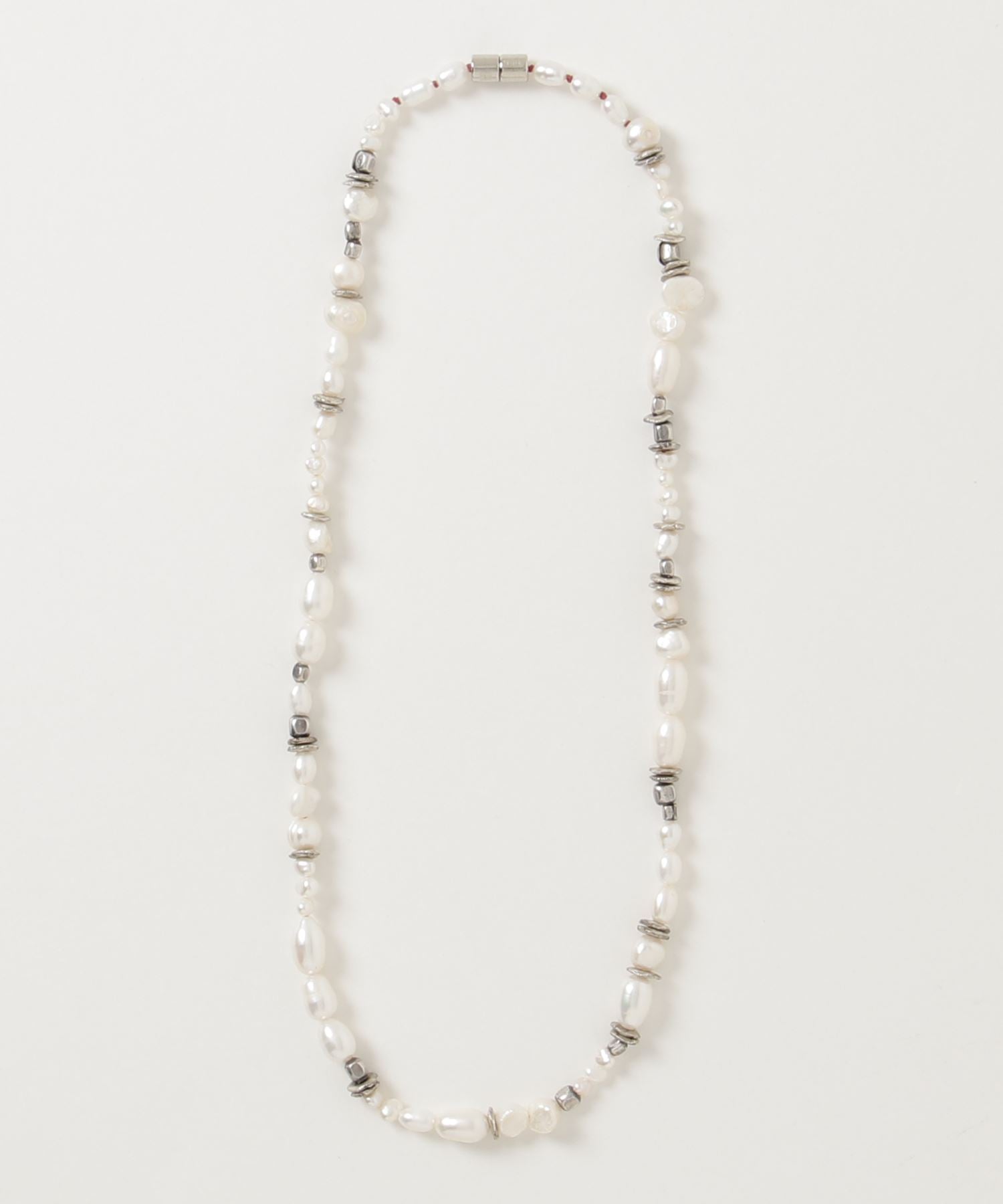 Metal x Pearl Necklace