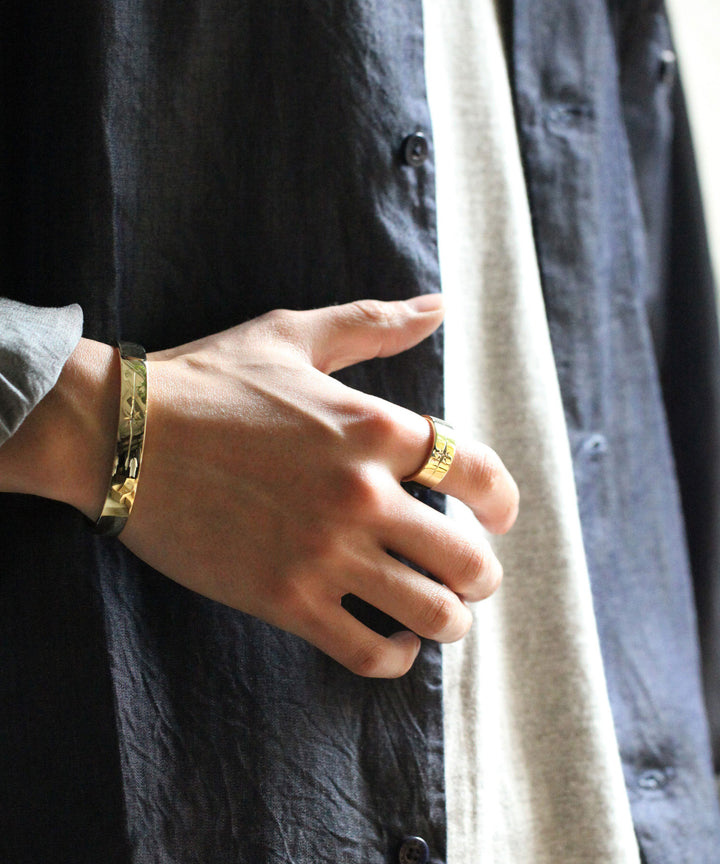 Flat Brass Diamond Bangle / HYJK-307