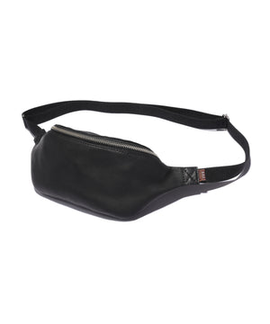 IMPERMA-LEATHER / SMALL BODY BAG / ME681
