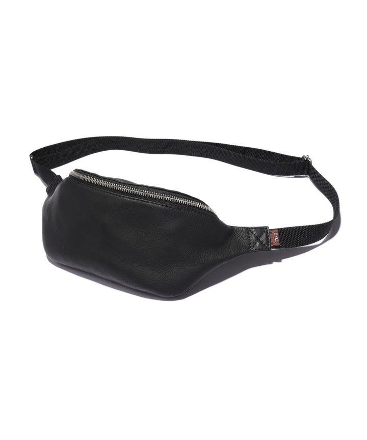 IMPERMA-LEATHER / SMALL BODY BAG / ME681