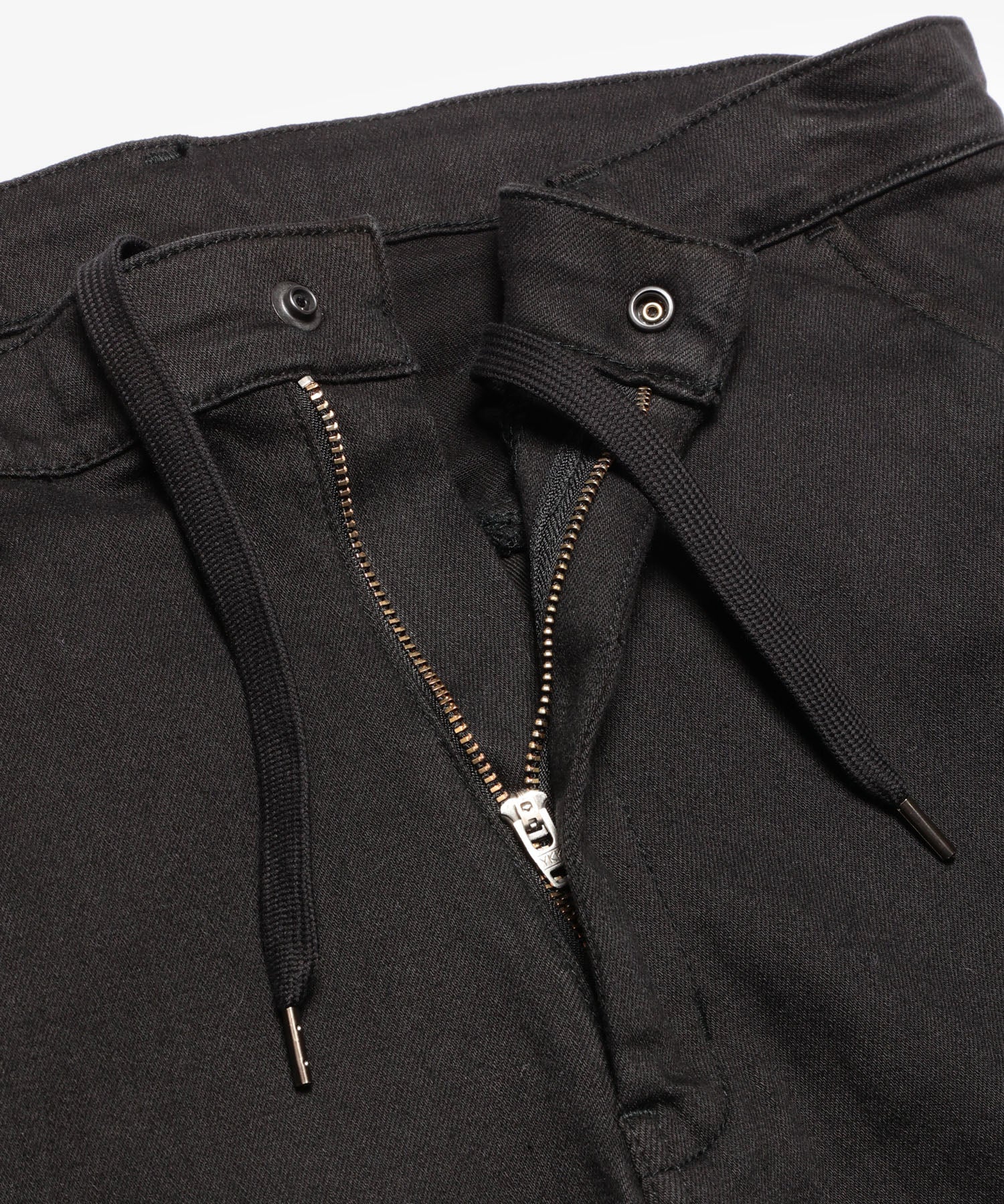 SUPER STRETCH DENIM / SILICON DYED WIDE STRAIGHT PANTS / M233107