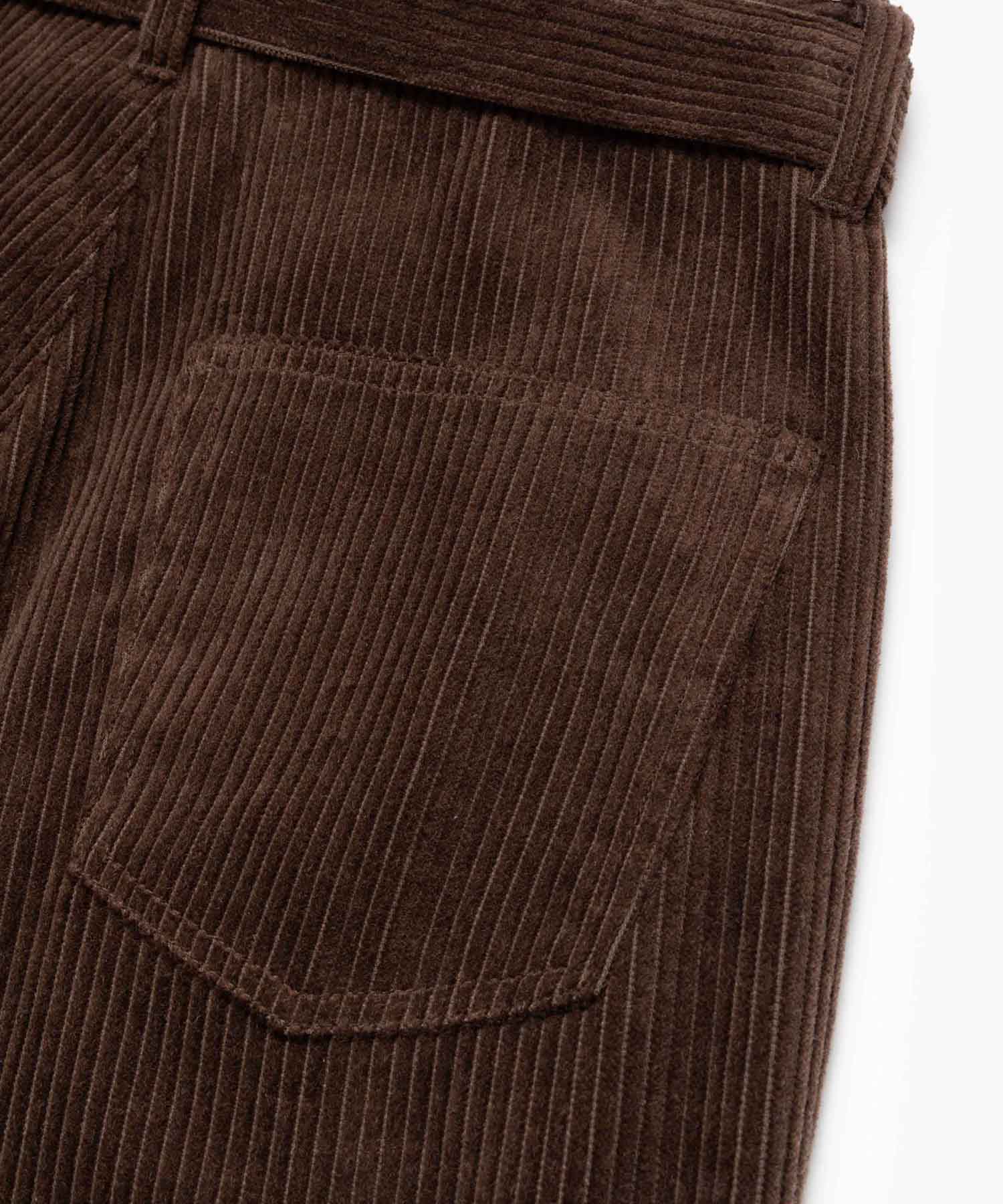 【予約商品】WIDE WALE CORDUROY / BELTED RELAX TAPERED PANTS /M263130