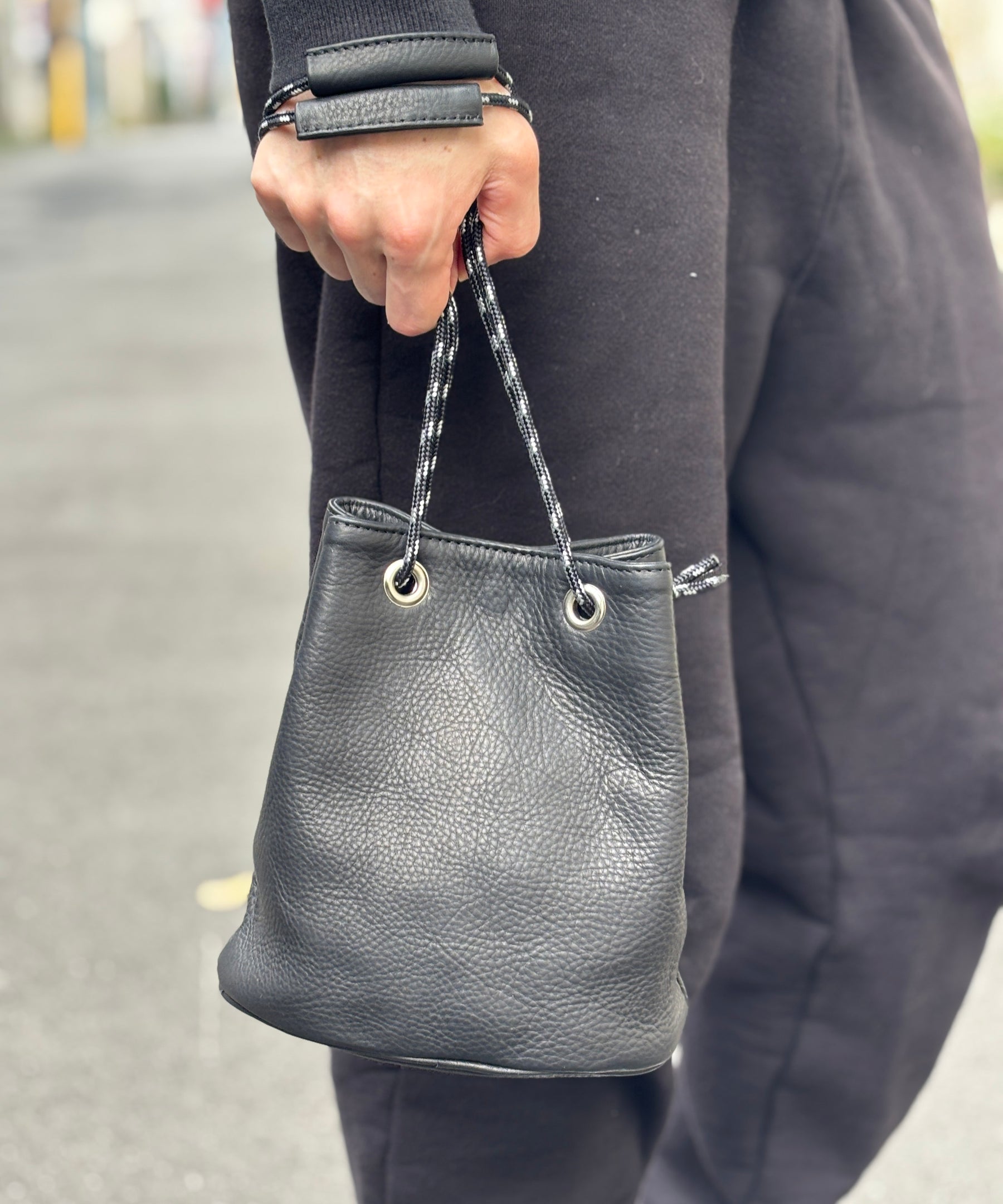 【先行予約】IMPERMA-LEATHER / 2WAY TRAIL CYLINDER BAG / ME669