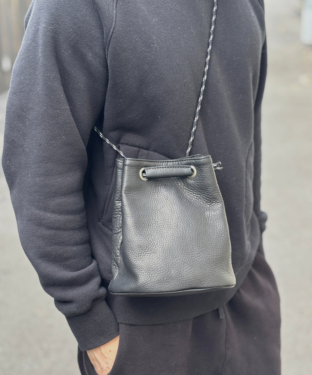 【先行予約】IMPERMA-LEATHER / 2WAY TRAIL CYLINDER BAG / ME669