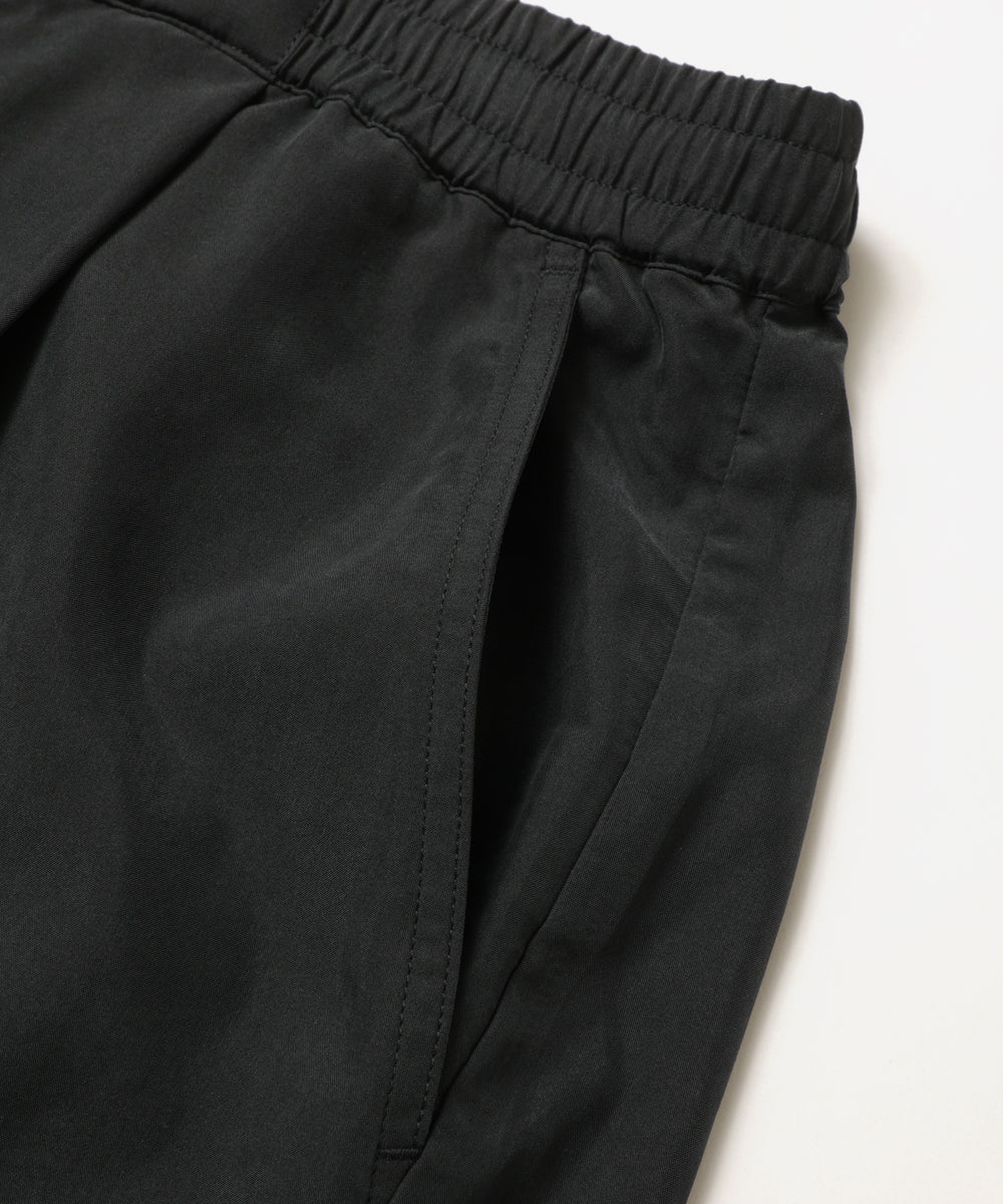 T/R POWDER CLOTH / ONE TACK SHORTS