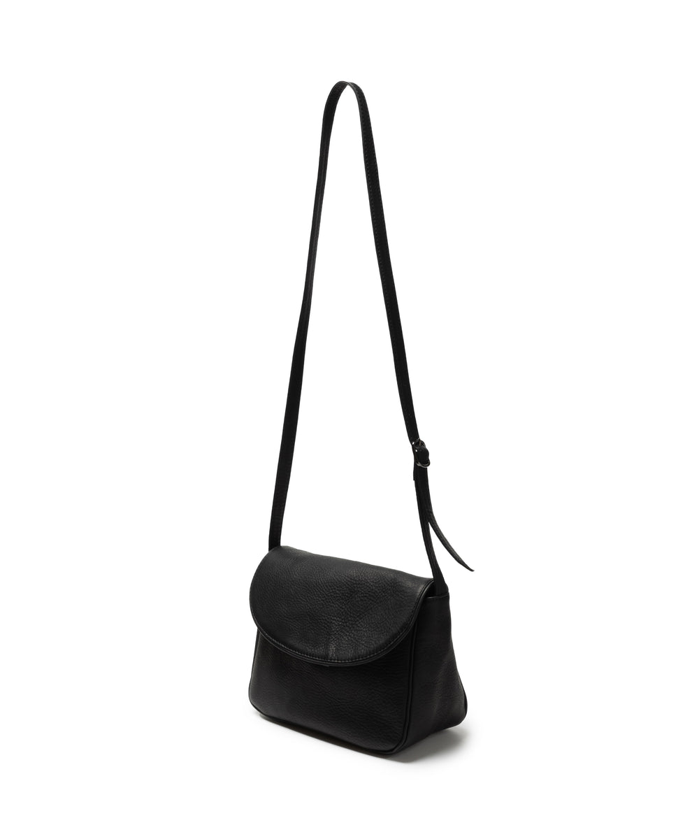 IMPERMA-LEATHER / NEAT SHOULDER BAG / ME668