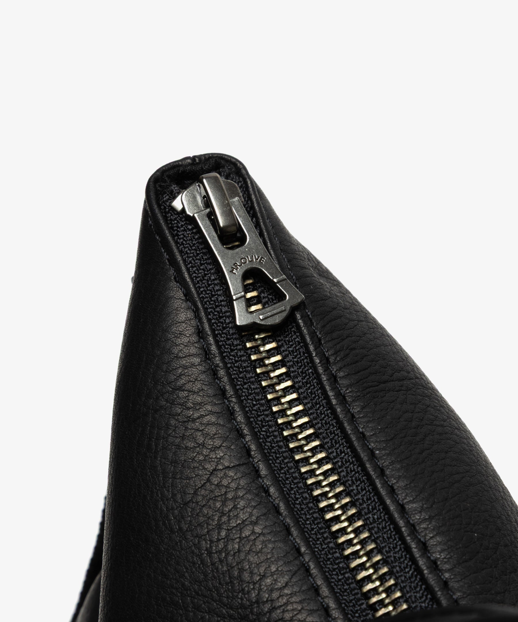 IMPERMA-LEATHER / HELMET BAG / ME666