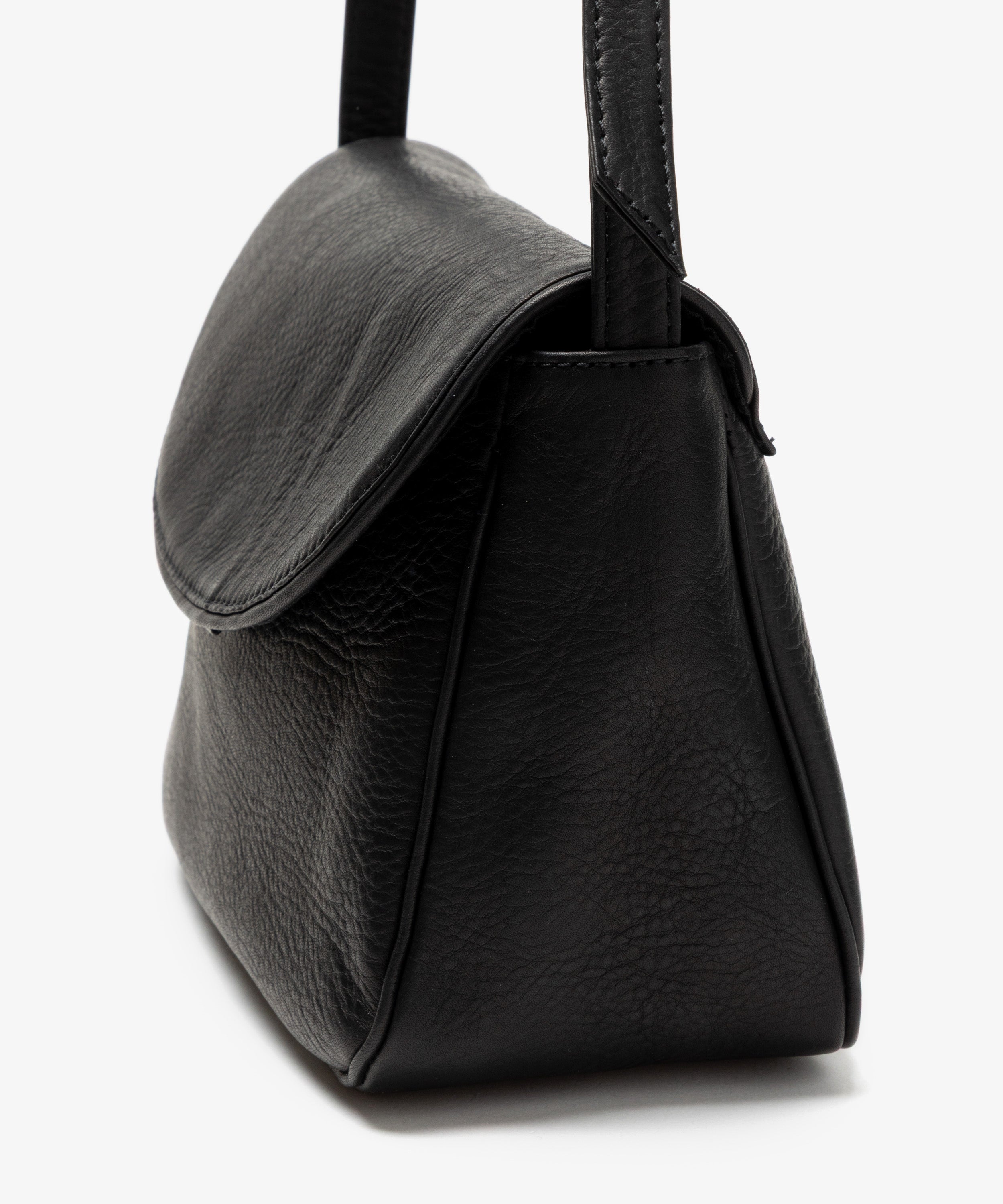 予約商品】IMPERMA-LEATHER / NEAT SHOULDER BAG / ME668 – MR.OLIVE