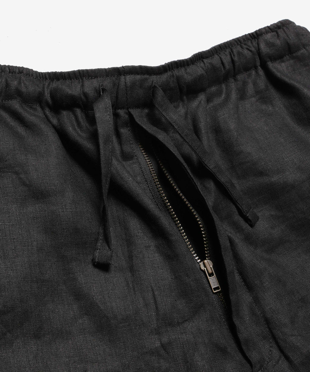 【予約商品】SOFT FINISH LINEN / DRAWSTRING TAPERED PANTS / M261110