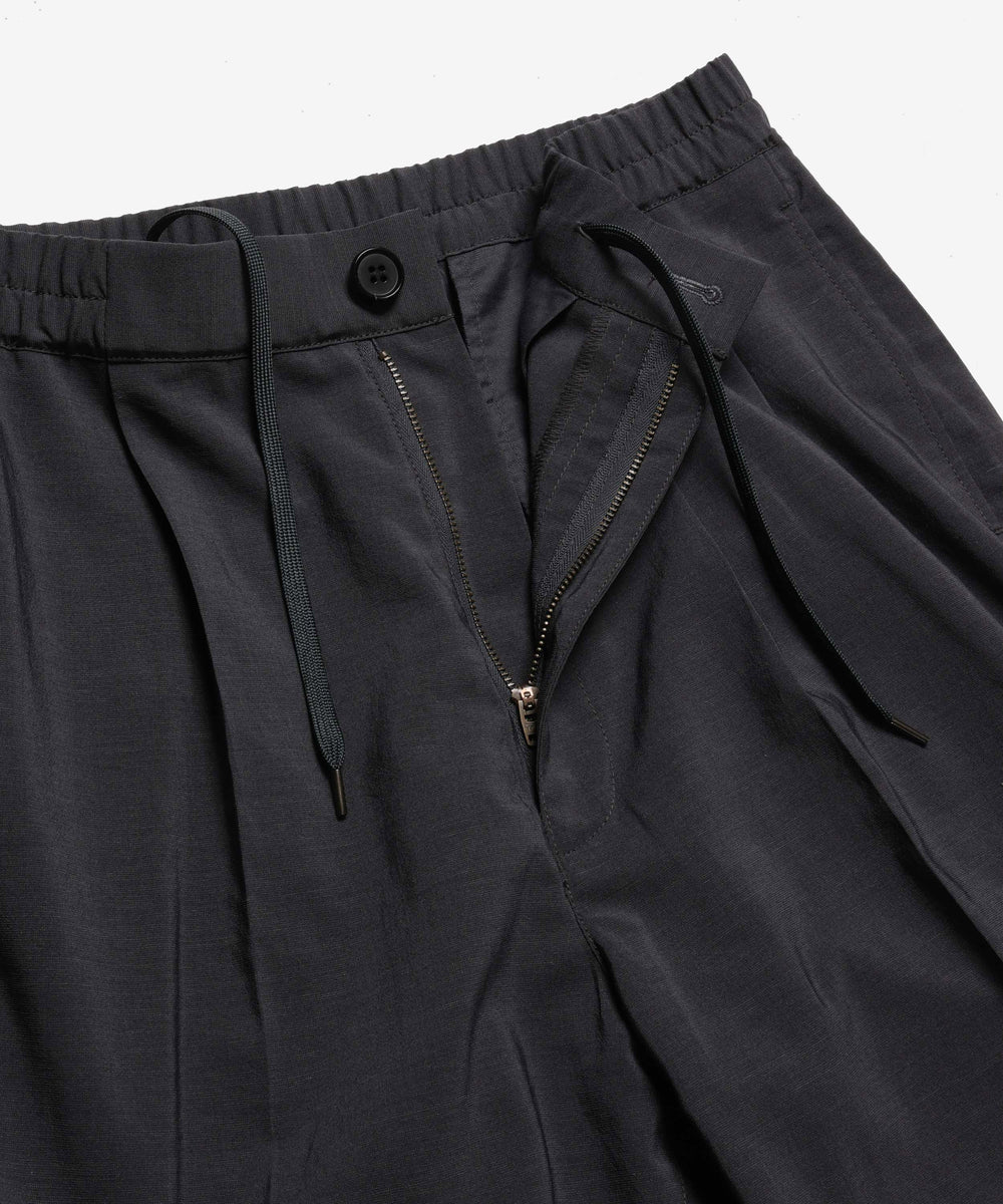【予約商品】QUICK-DRYING TAFFETA / 2TACK TAPERED EASY PANTS / M261108