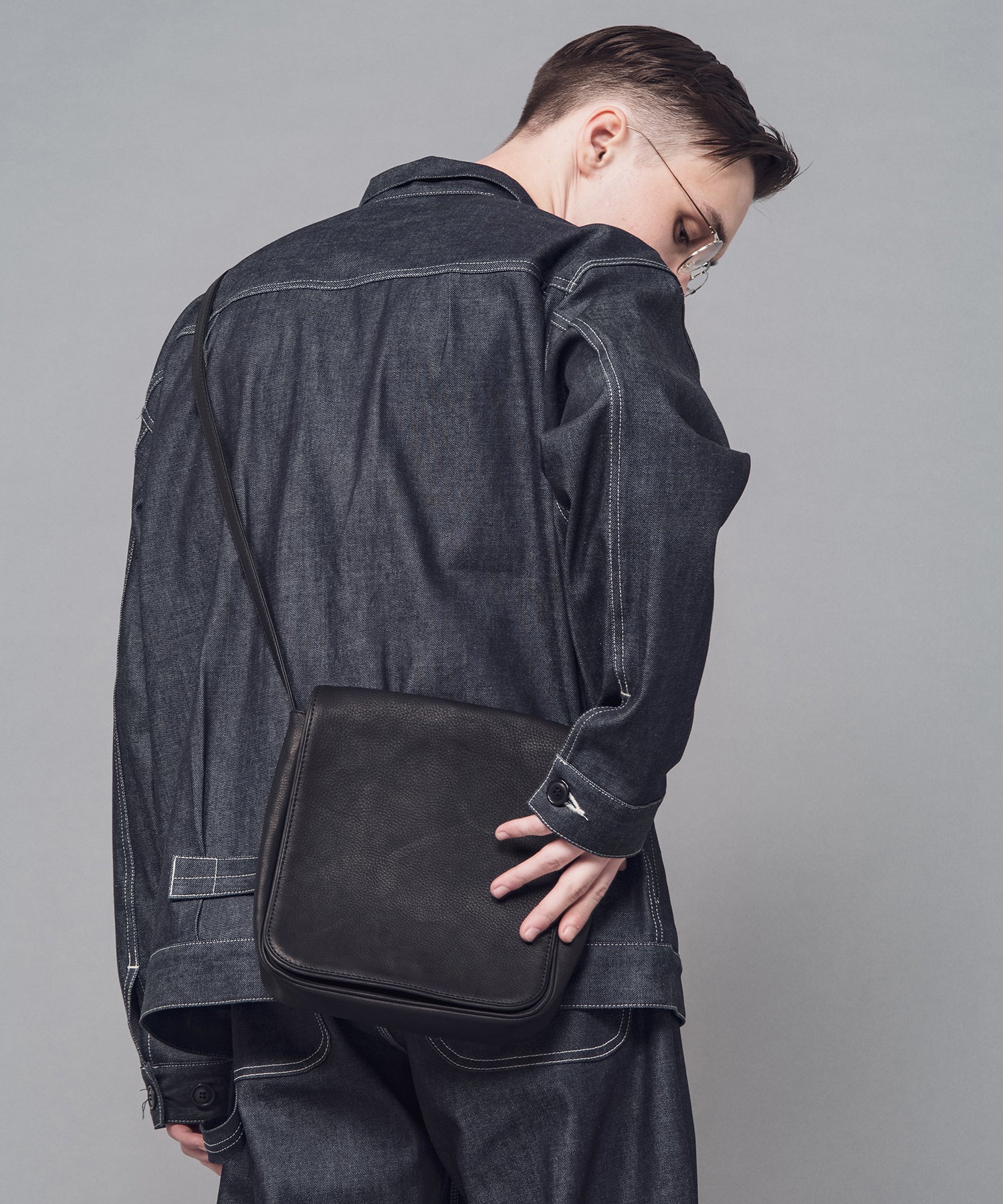 MR.OLIVE SMART MAIL BAG レザー ショルダー 撥水 IMPERMA-LEATHER / SMART MAIL BAG / ME639 – MR.OLIVE ONLINE STORE