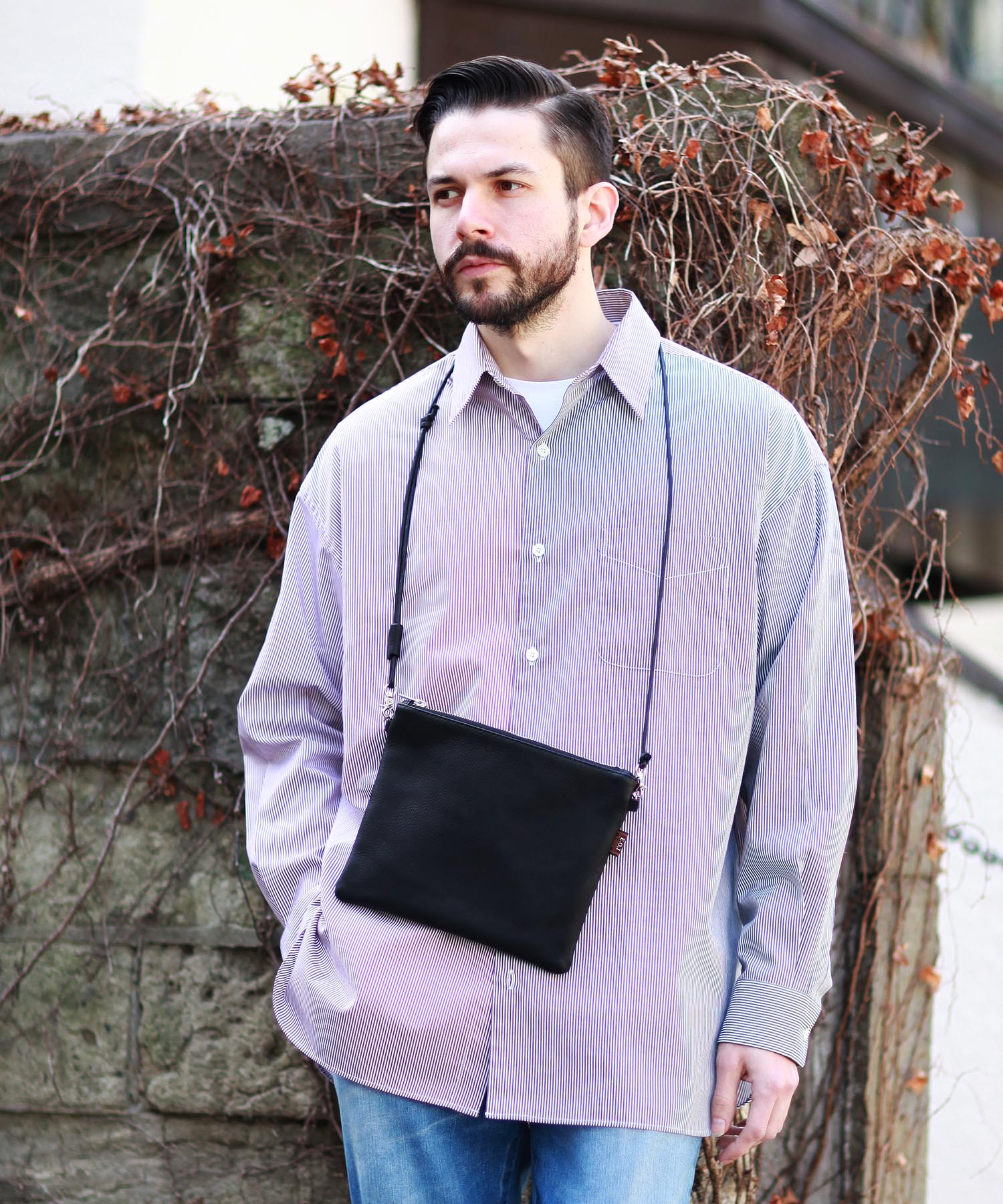 IMPERMA-LEATHER / ZIPPER SMALL SACOCHE / ME680 – MR.OLIVE ONLINE STORE