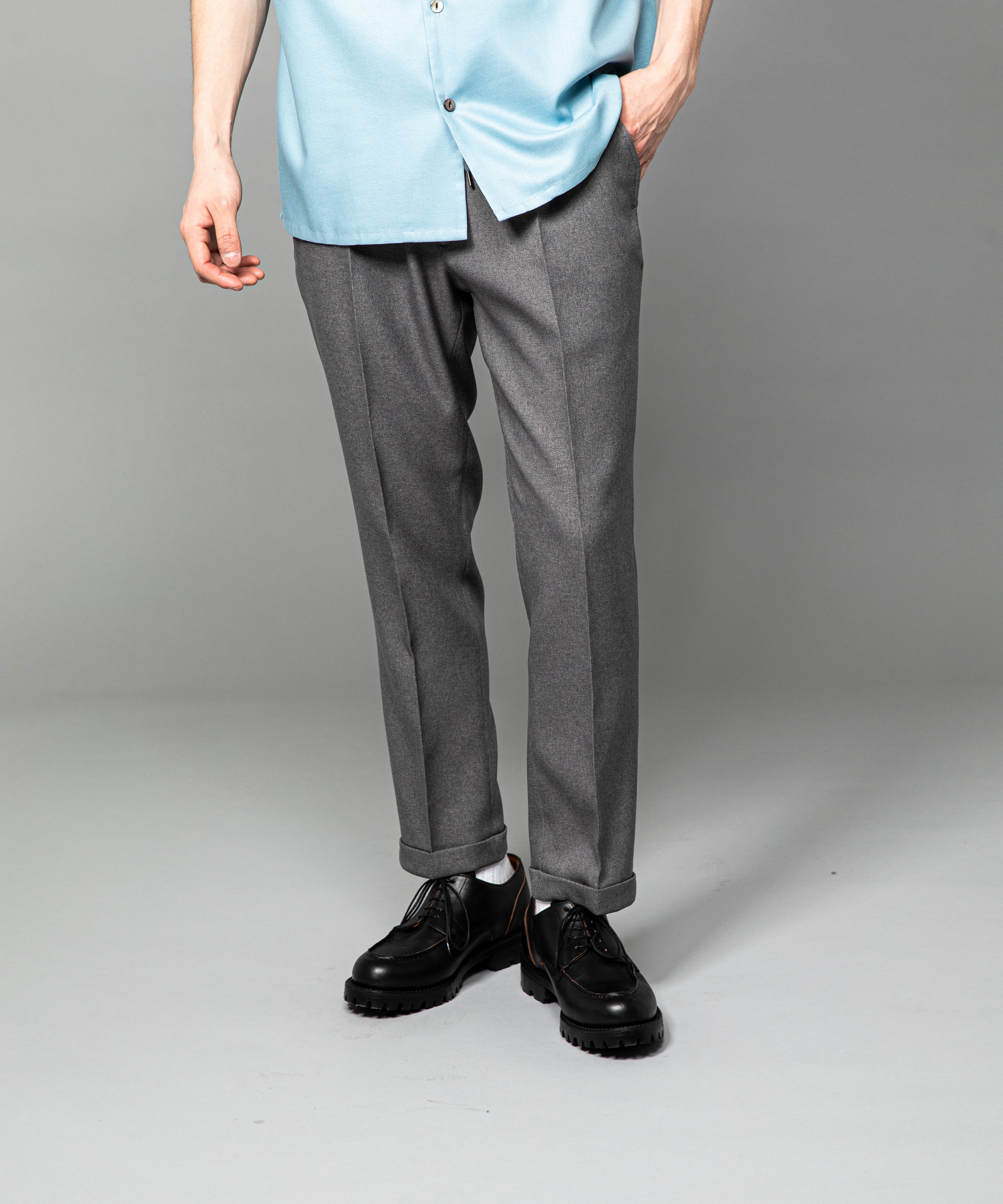 MR.OLIVE / RETORO POLYESTER TWILL / EASY ONE PLEATS STA-PREST