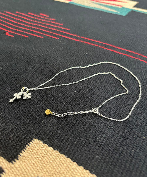 Deux Croix Etincelantes NC