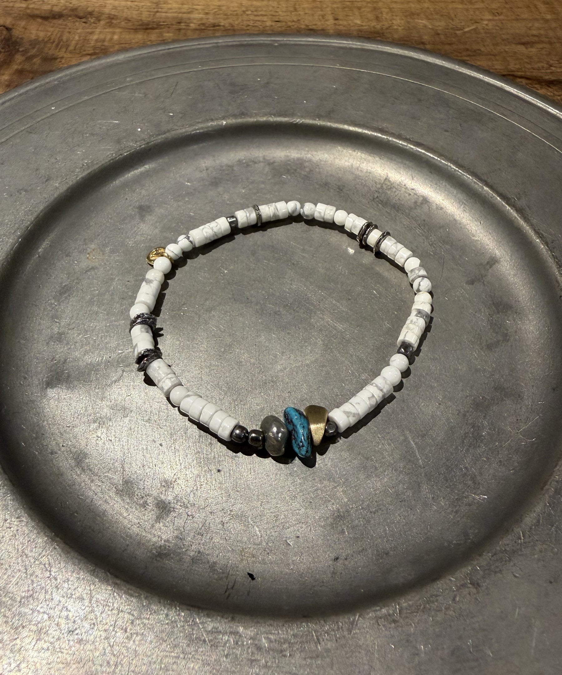 Howlite BR / NKHK-422