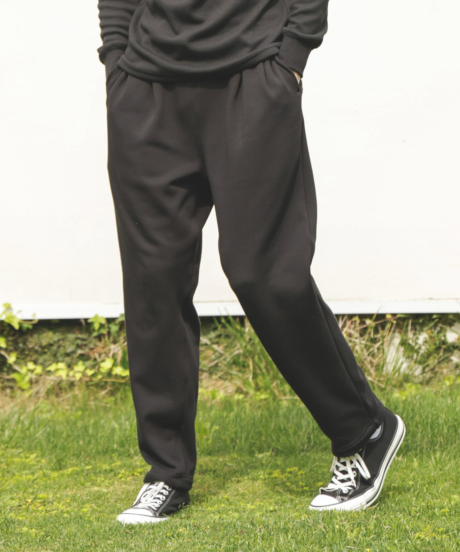 SUPER HEAT JERSEY / TAPERED EASY KNIT PANTS / M253142