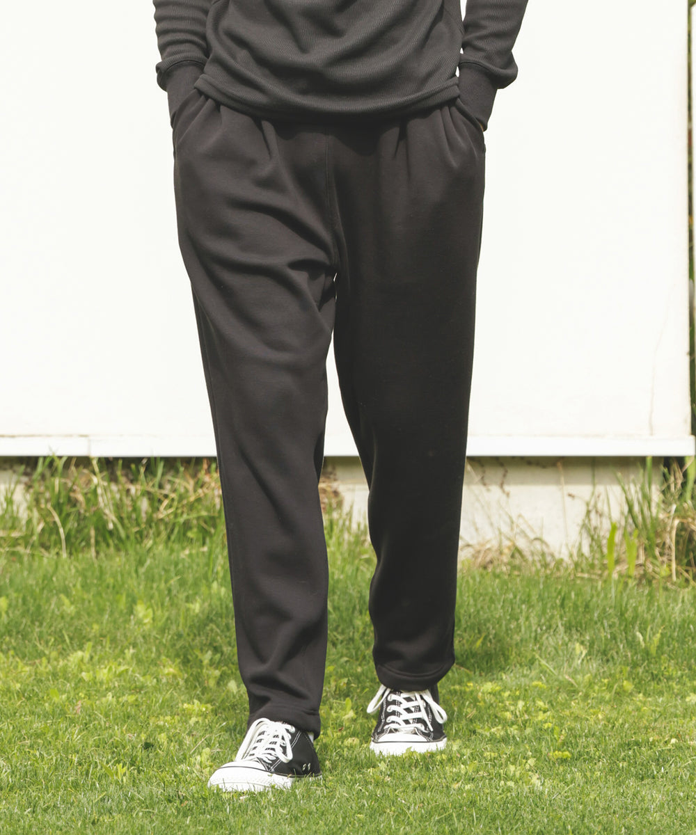SUPER HEAT JERSEY / TAPERED EASY KNIT PANTS / M253142