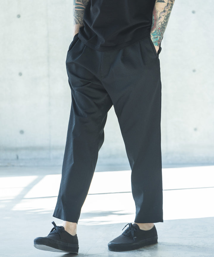 【予約商品】DOT AIR SUCKER / 2TACK TAPERED EASY PANTS / M262108