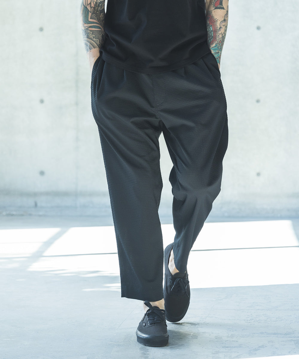 DOT AIR SUCKER / 2TACK TAPERED EASY PANTS / M262108