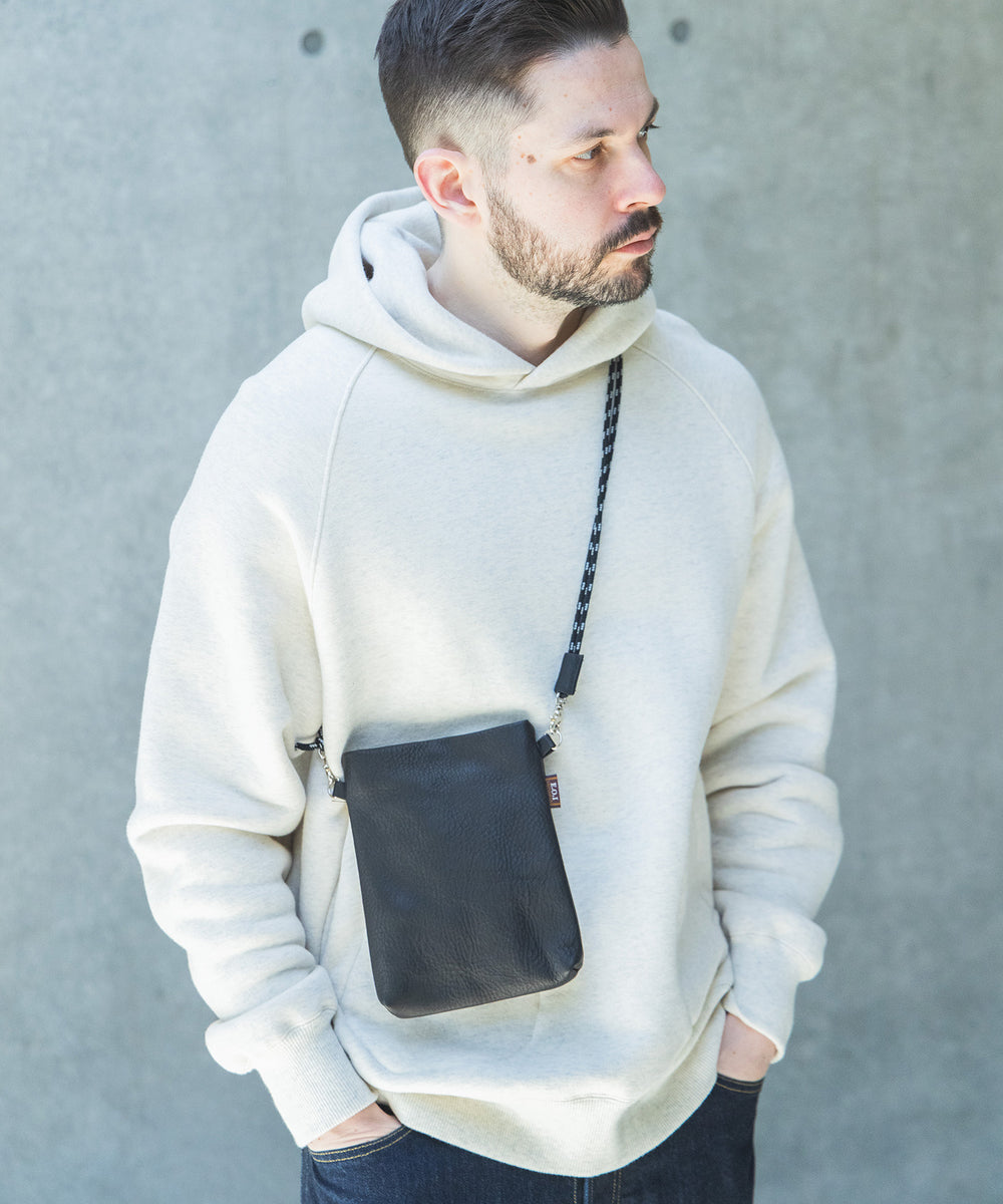 IMPERMA-LEATHER / TINY SACOCHE TRAIL / ME679N