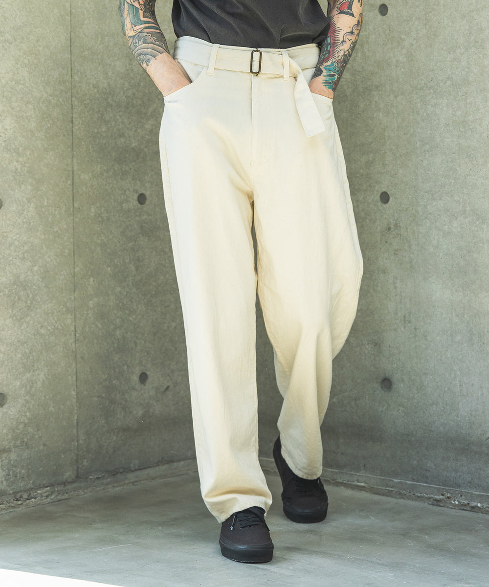 【予約商品】RINSE WASH 8oz DENIM / BELTED RELAX TAPERED PANTS / M261103