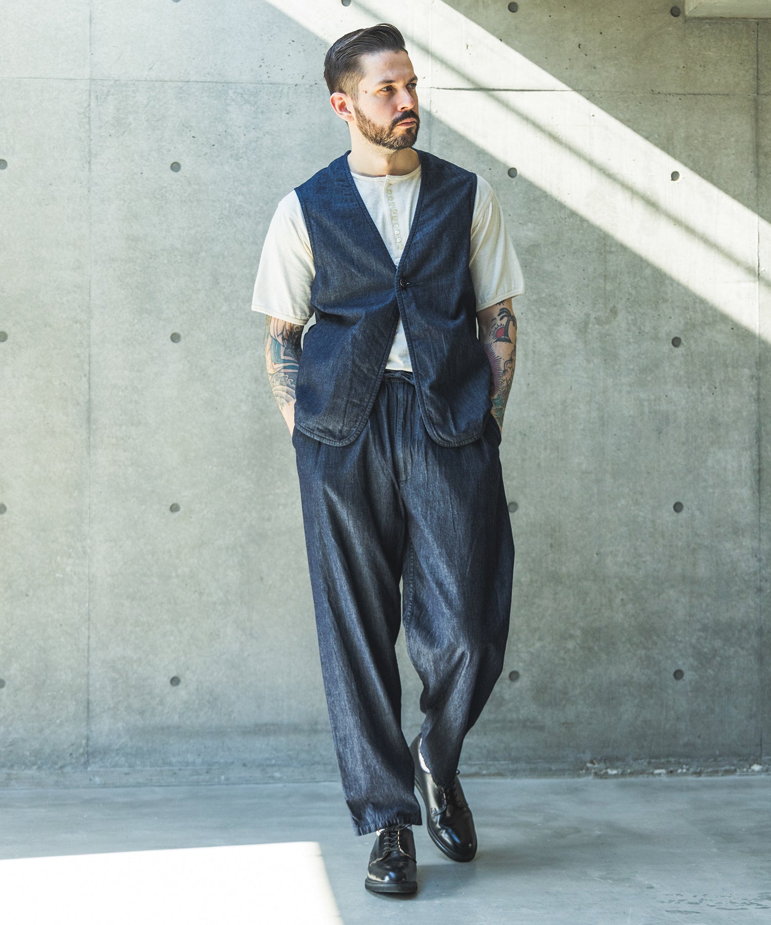 【予約商品】RINSE WASH 6oz SUPER LIGHT DENIM / ONE BUTTON VEST / M261111