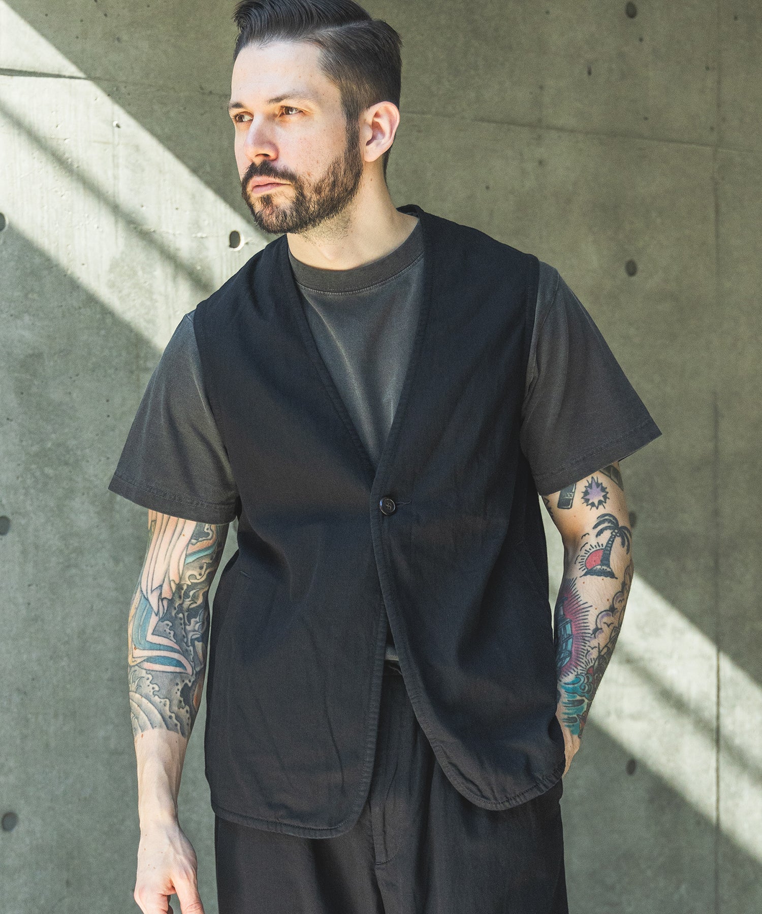 【予約商品】RINSE WASH 6oz SUPER LIGHT DENIM / ONE BUTTON VEST / M261111