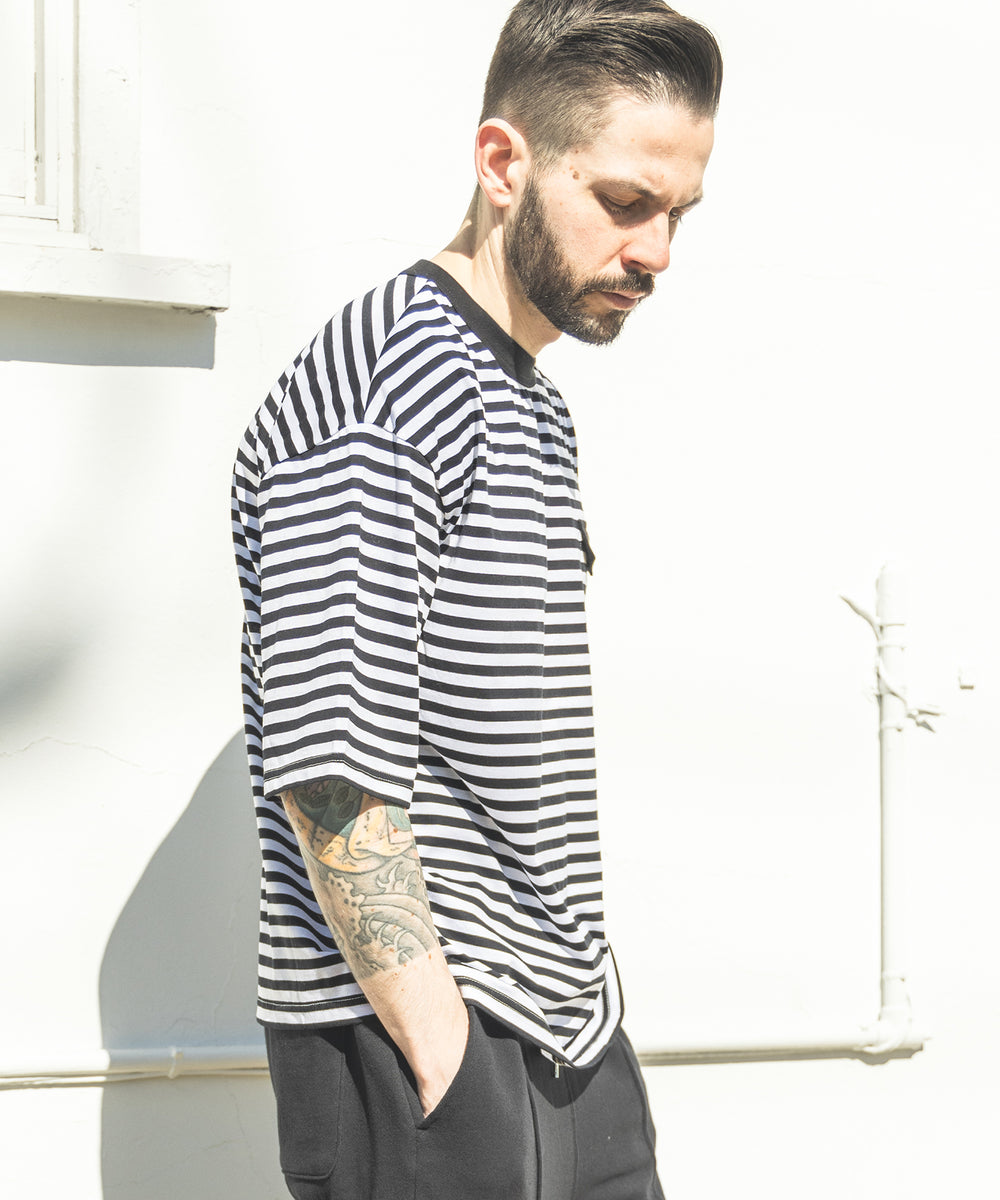 SILKET BORDER / FLAP POCKET T-SHIRT