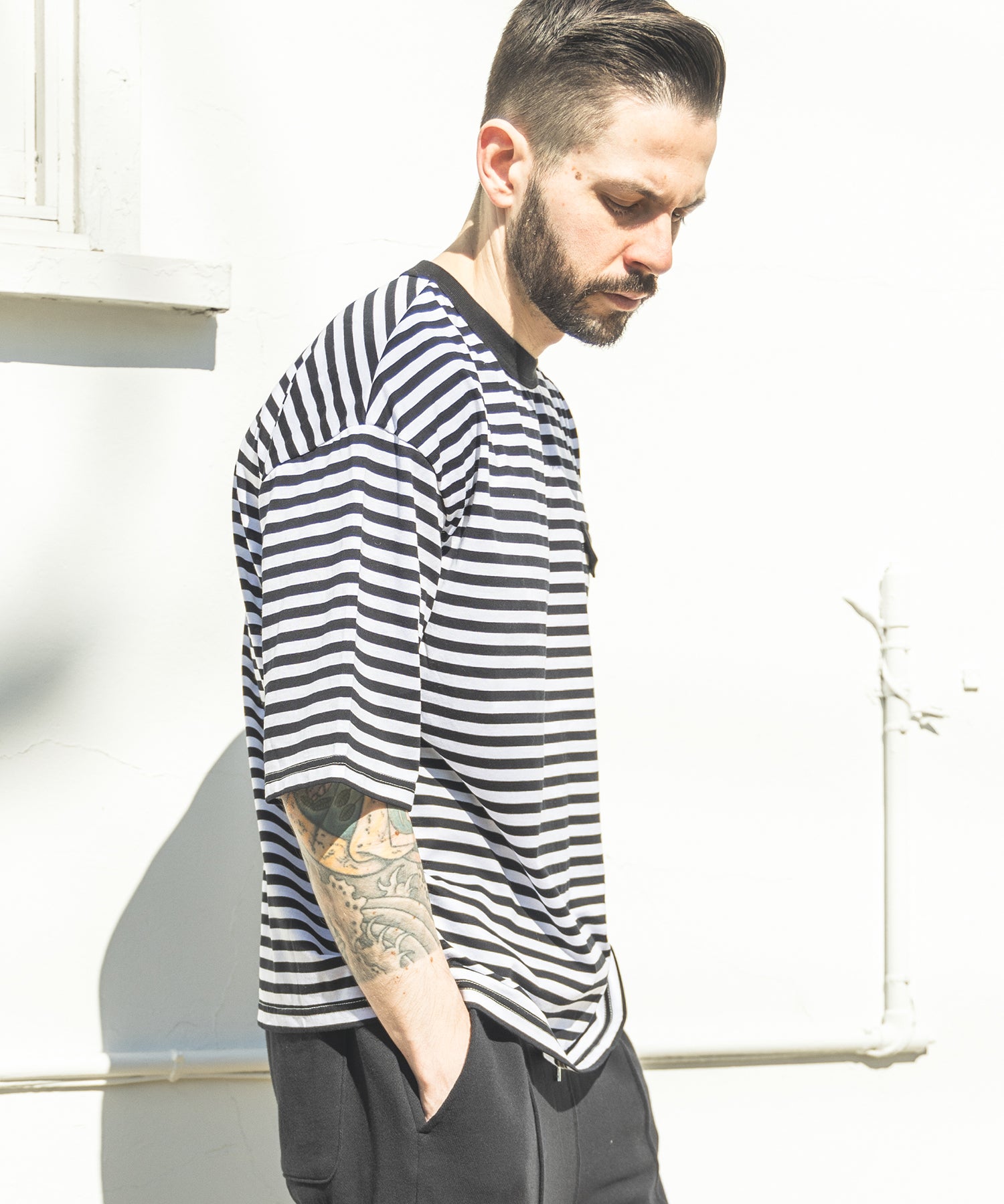 SILKET BORDER / FLAP POCKET T-SHIRT