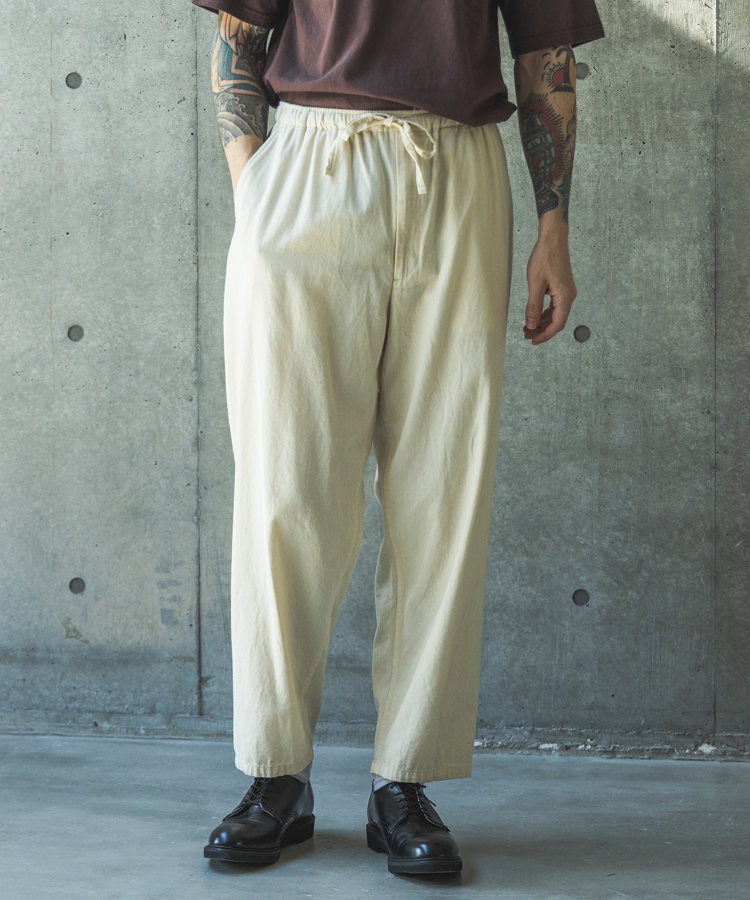 【予約商品】RINSE WASH 6oz SUPER LIGHT DENIM / DRAWSTRING TAPERED PANTS / M261112