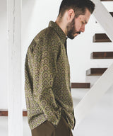L/R CIRCLE BATIK PATTERN / SQUARE CUT REGULAR COLLAR SHIRT