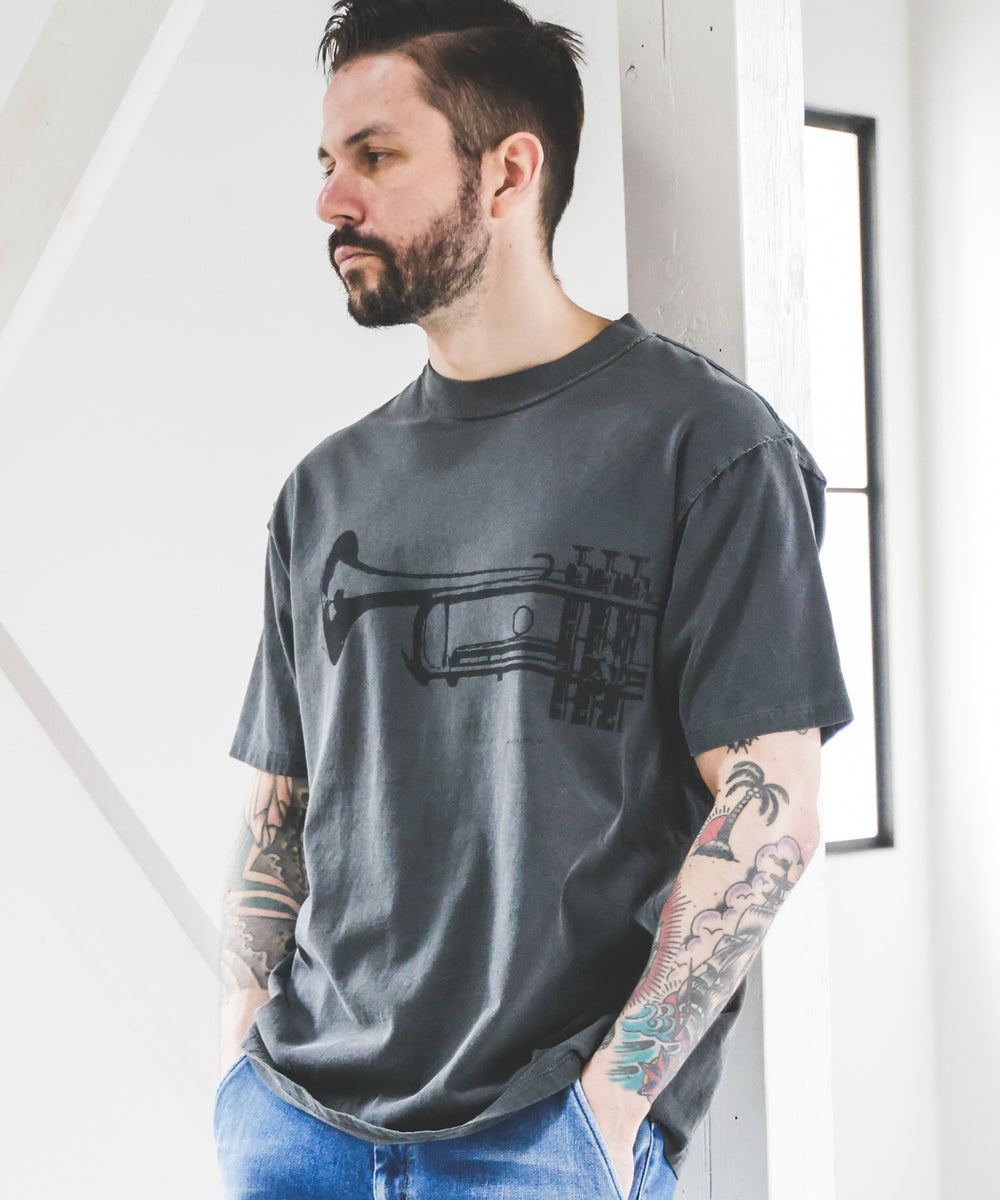 USED 17/1 EMERALD COTTON / TRUMPET S/S T-SHIRT