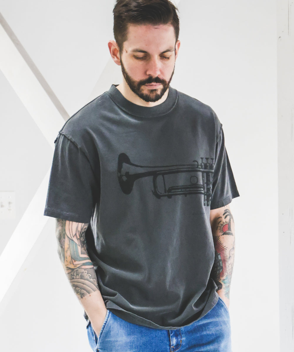 USED 17/1 EMERALD COTTON / TRUMPET S/S T-SHIRT