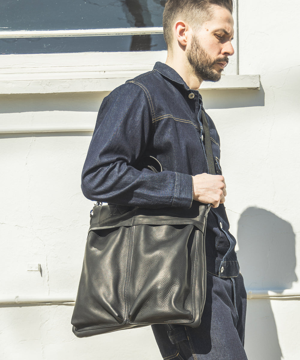 IMPERMA-LEATHER / HELMET BAG / ME666