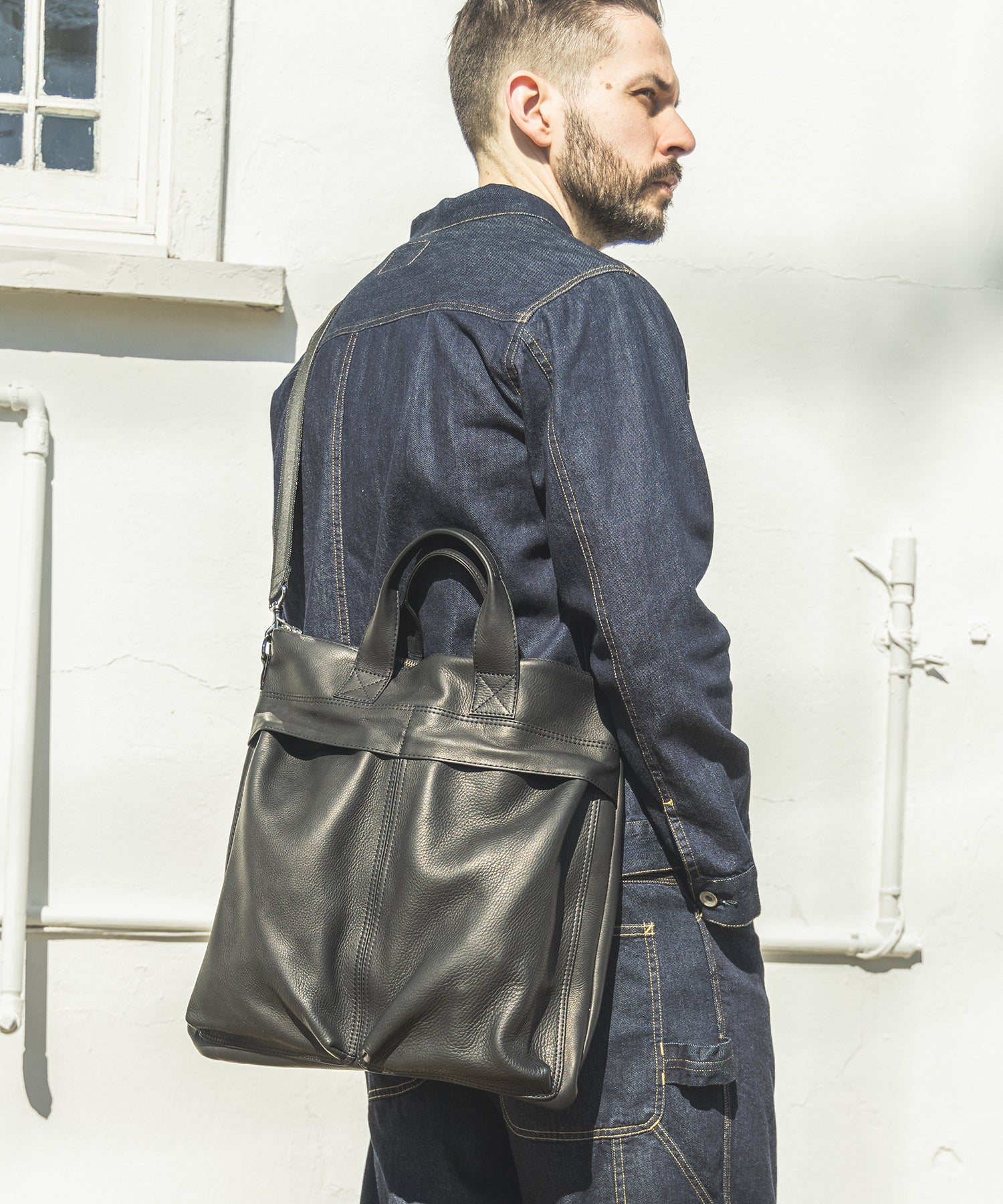 予約商品】IMPERMA-LEATHER / HELMET BAG / ME666 – MR.OLIVE ONLINE STORE