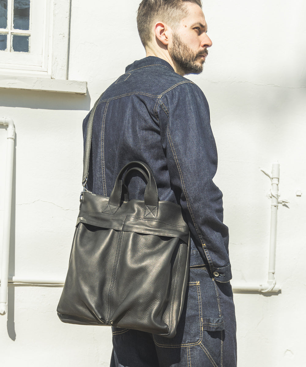 IMPERMA-LEATHER / HELMET BAG / ME666