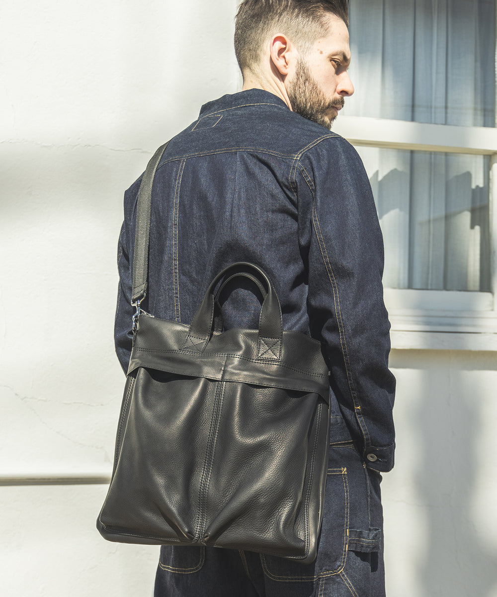 IMPERMA-LEATHER / HELMET BAG / ME666