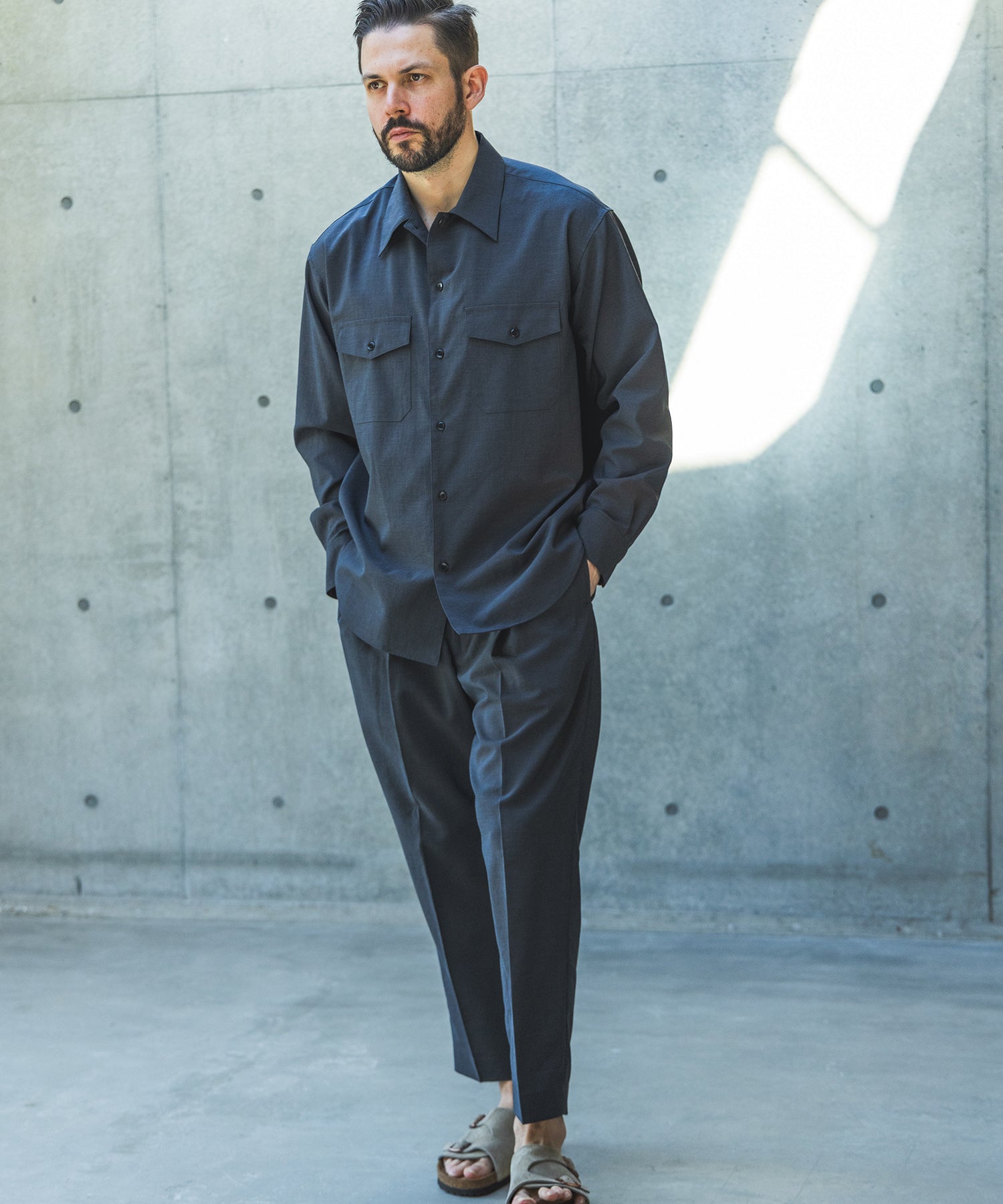 【予約商品】QUICK-DRYING TAFFETA / 2TACK TAPERED EASY PANTS / M261108