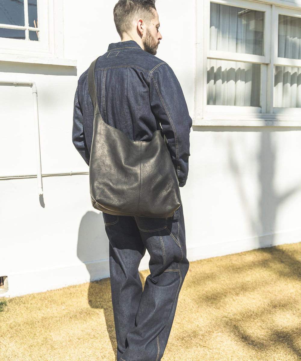 IMPERMA-LEATHER / ONE SHOULDER BAG / ME667