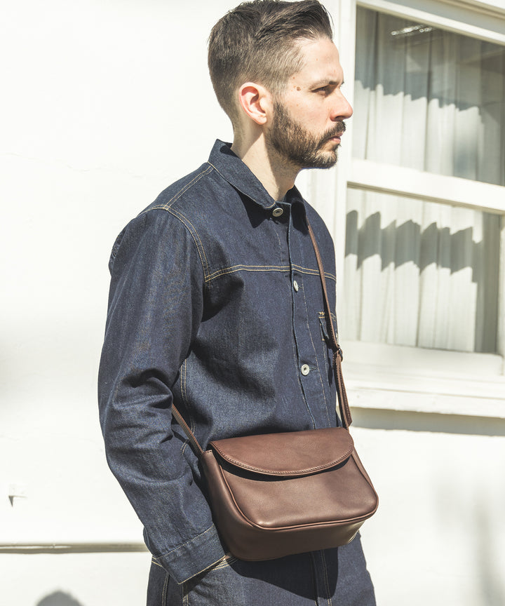 IMPERMA-LEATHER / NEAT SHOULDER BAG / ME668