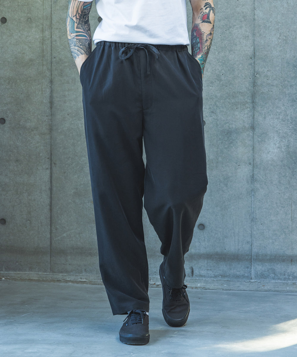 【予約商品】T/R POWDER CLOTH / DRAWSTRING TAPERED PANTS / M261119