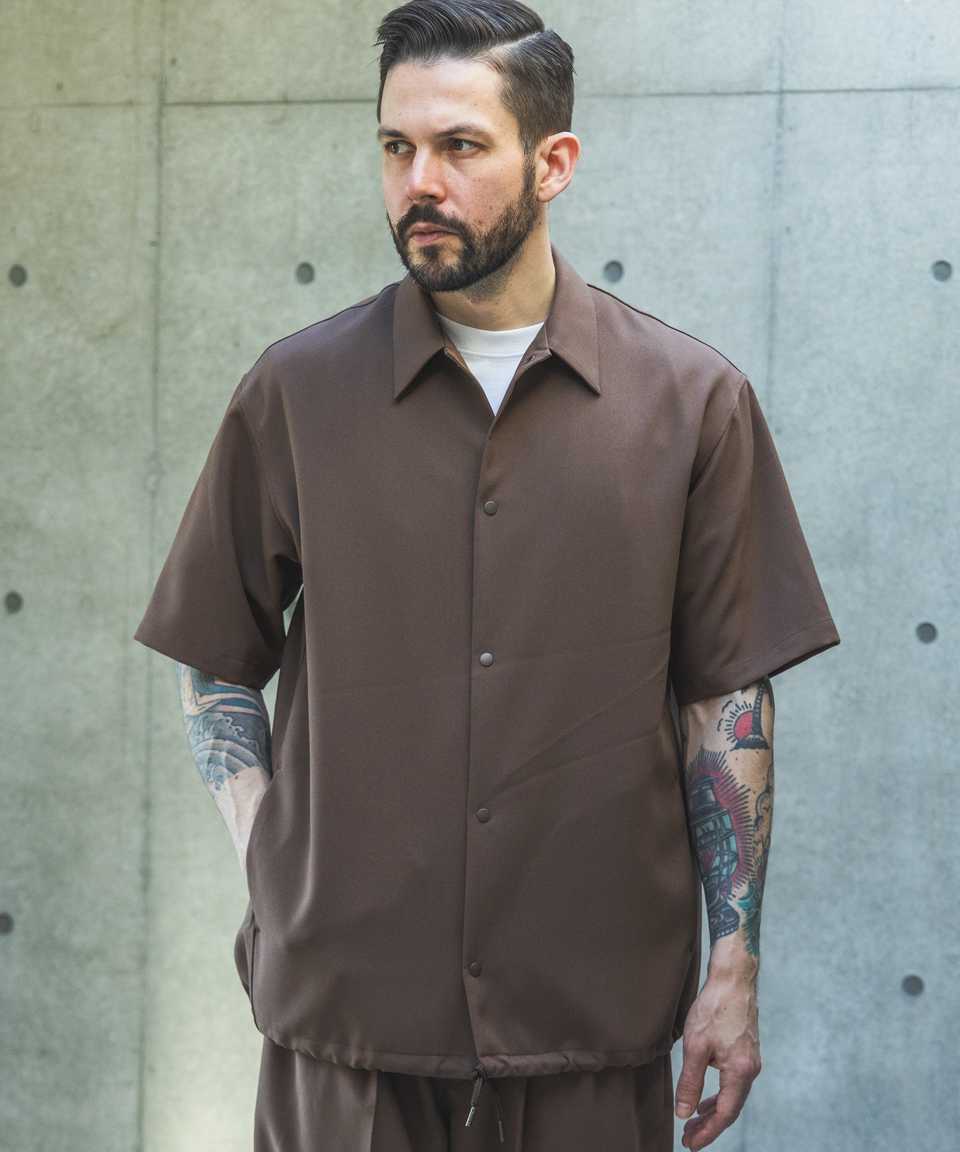 TROPICAL POPLIN / SHORT SLEEVE COACH SHIRT / M261120 – MR.OLIVE TROPICAL POPLIN / SHORT SLEEVE COACH SHIRT / M261120 – MR.OLIVE